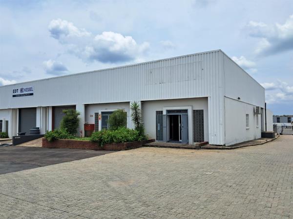 653  m² Industrial space