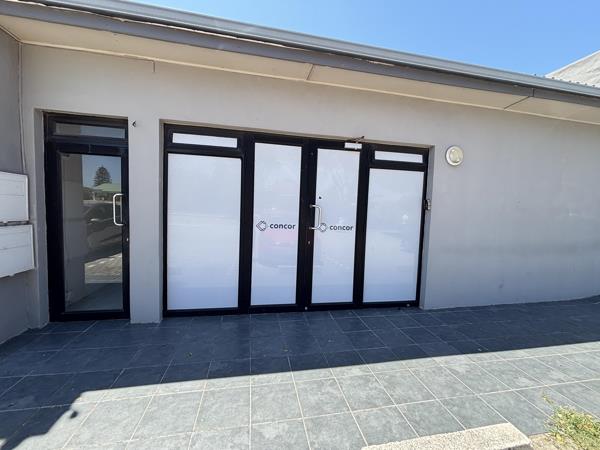 80  m² Commercial space