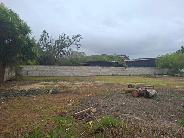 2 554 m² Land