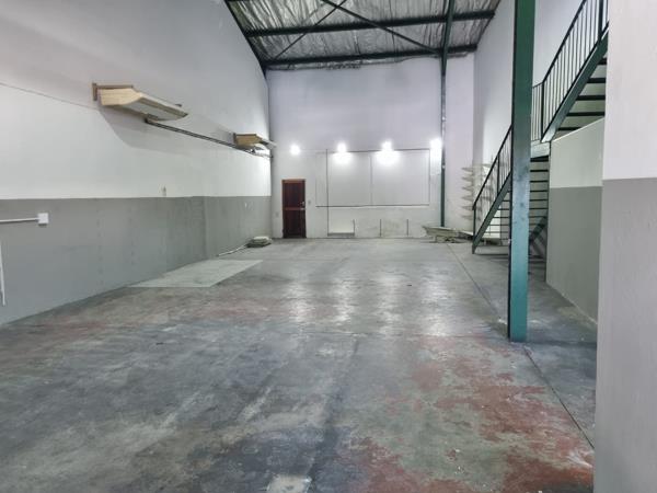 200  m² Industrial space