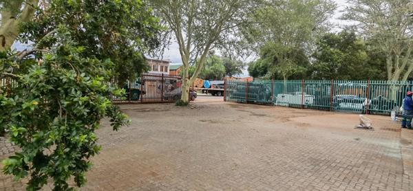 235  m² Industrial space