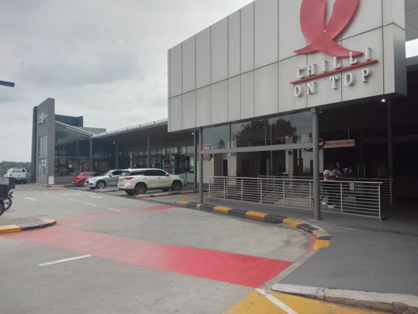 1 444  m² Retail Space