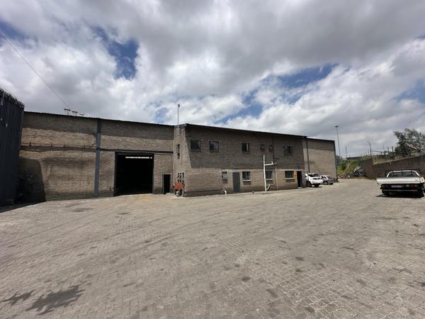 2 500  m² Industrial space