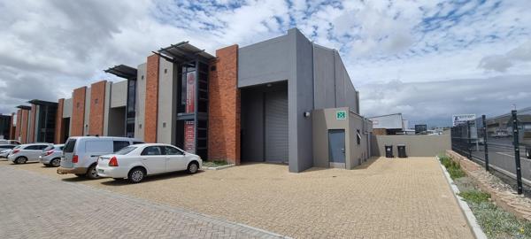 221  m² Industrial space