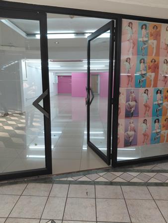 125  m² Retail Space