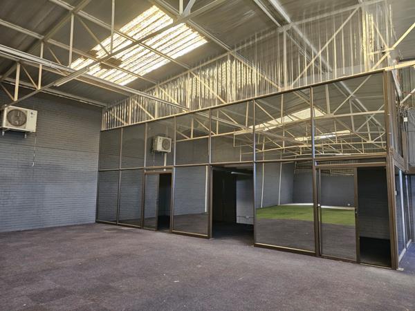 1 000 m² Commercial space