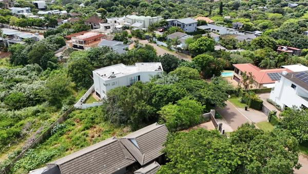 1 053 m² Land
