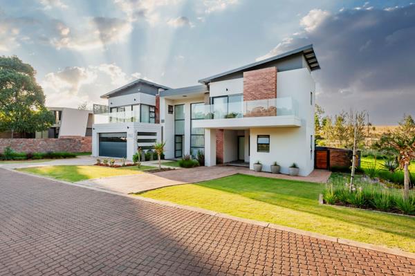 6 Bedroom House