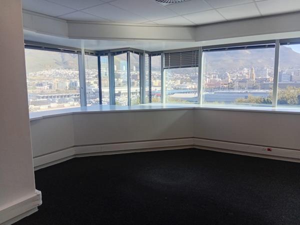 450  m² Office Space