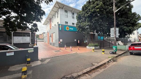 202 m² Commercial space