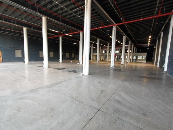 2 200  m² Industrial space