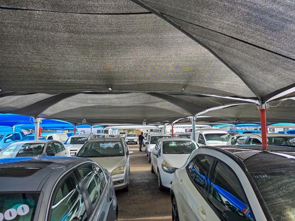 350 m² Commercial space