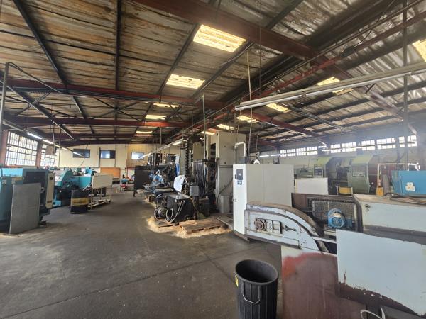 1 850  m² Industrial space