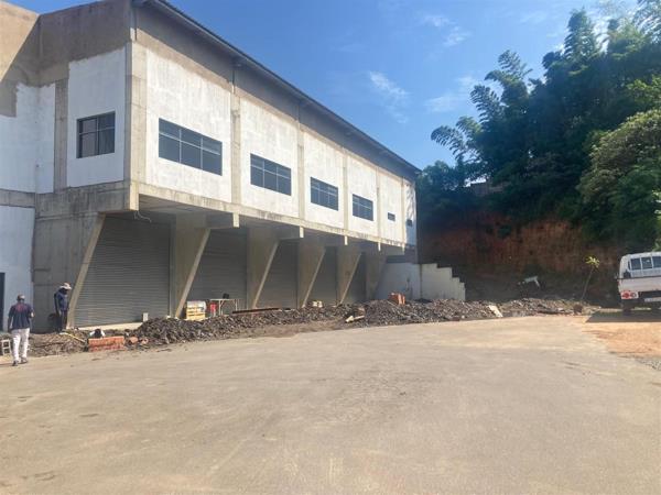 2 000  m² Commercial space