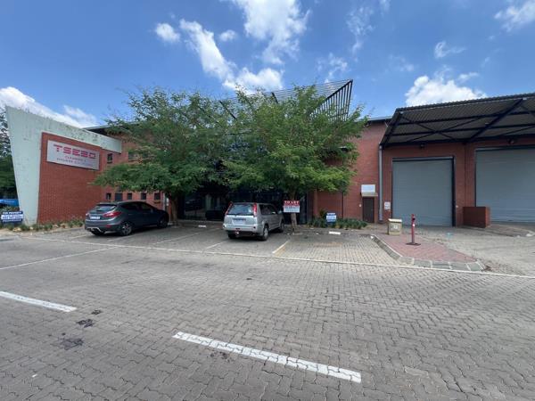 1 050  m² Industrial space