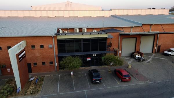 1 050 m² Industrial space