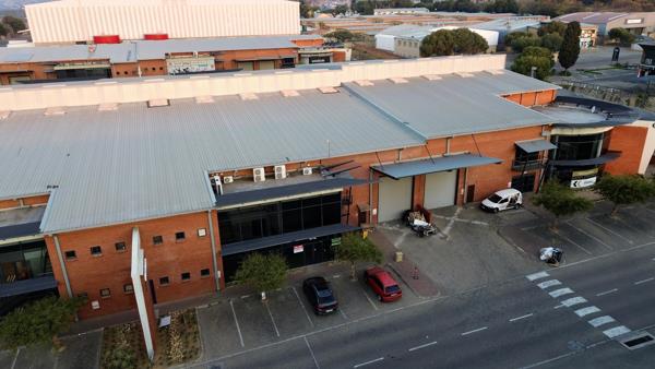 1 050 m² Industrial space
