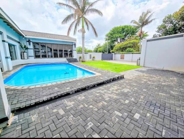 5 Bedroom House