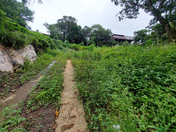 866 m² Land