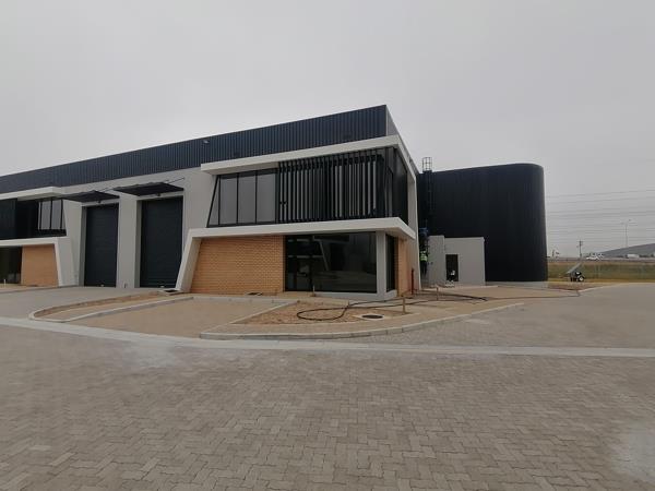 572  m² Industrial space