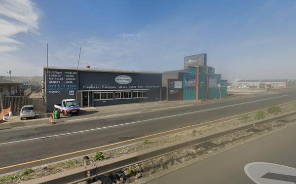 1 400  m² Industrial space