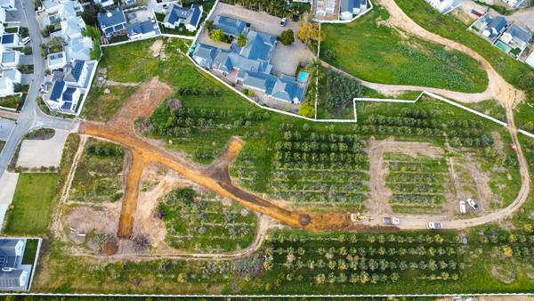 349 m² Land