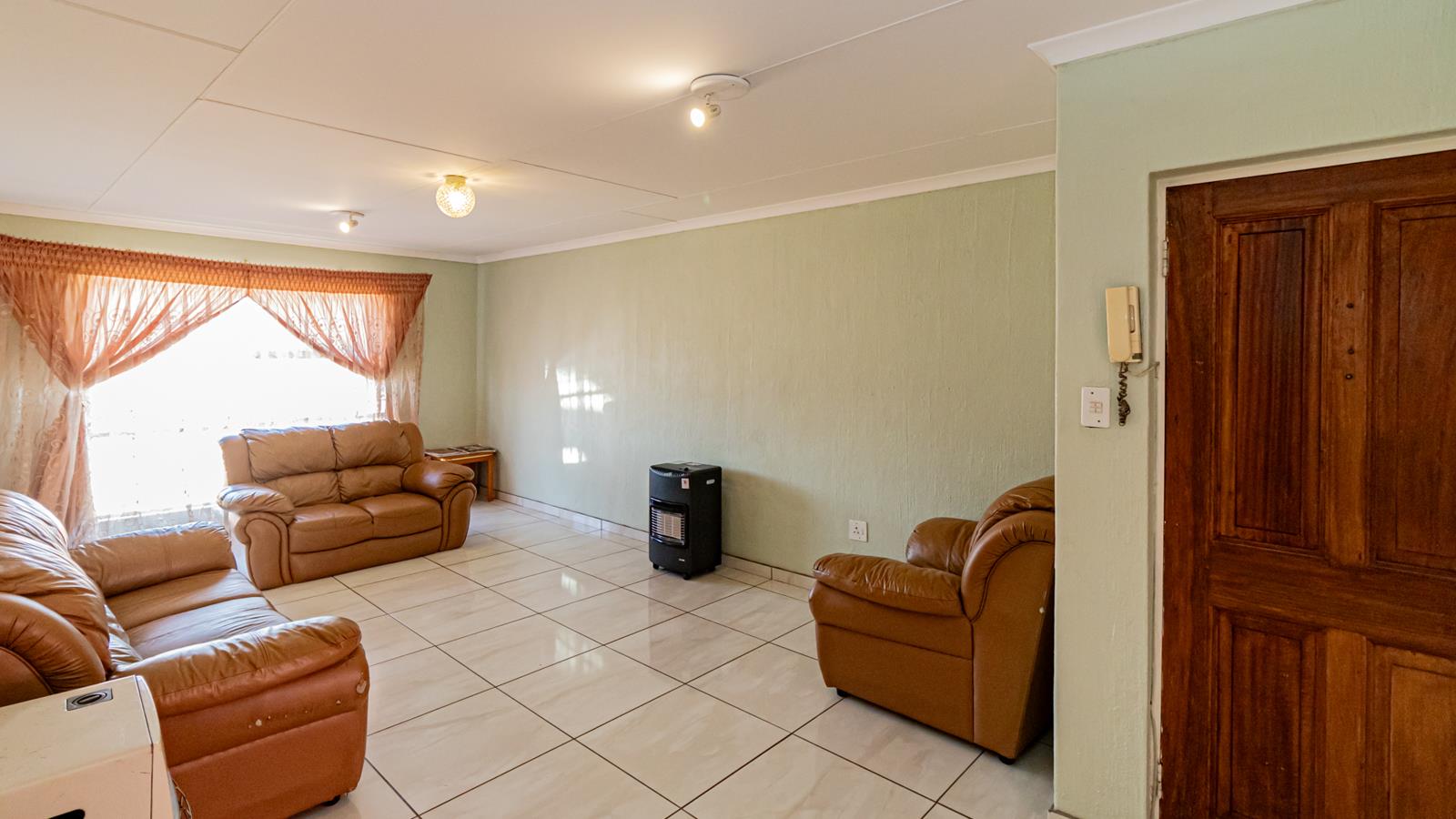 2 Bedroom Apartment in Discovery