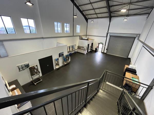 398  m² Industrial space