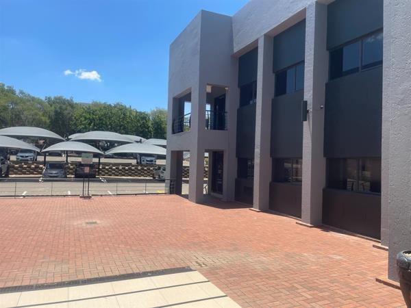 316  m² Office Space