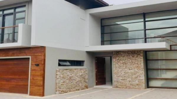 5 Bedroom Townhouse