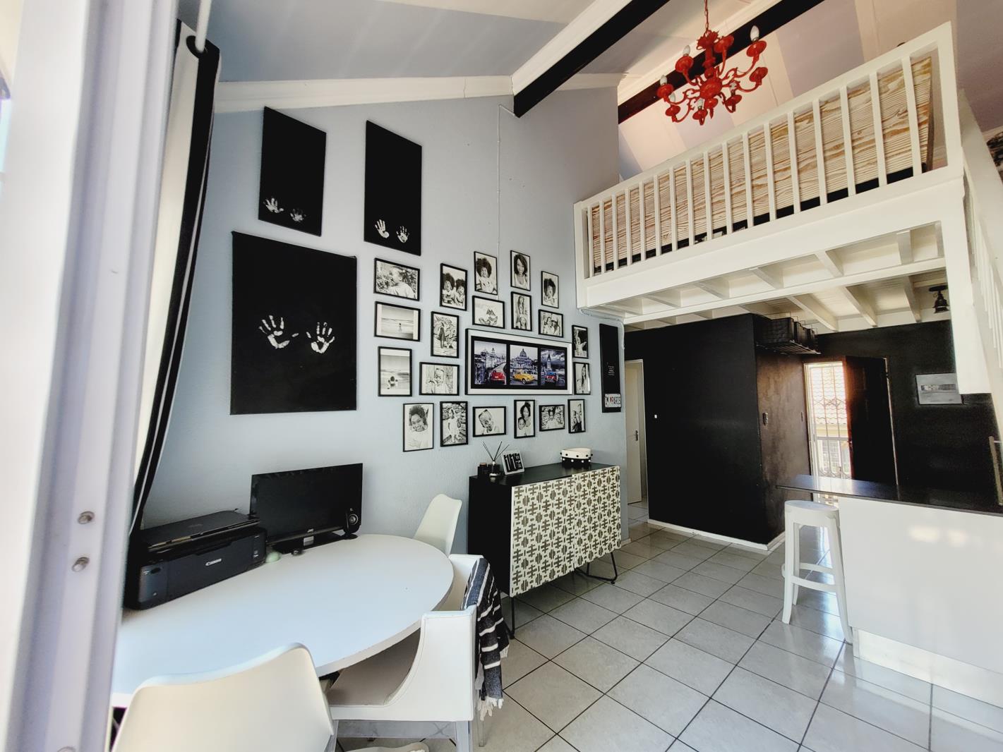 2 Bedroom Duplex in Douglasdale