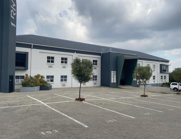 337  m² Office Space