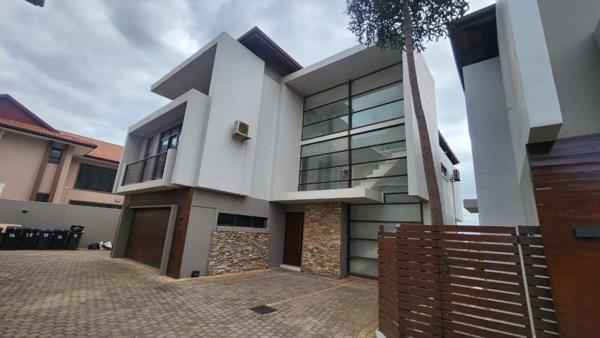 5 Bedroom Townhouse