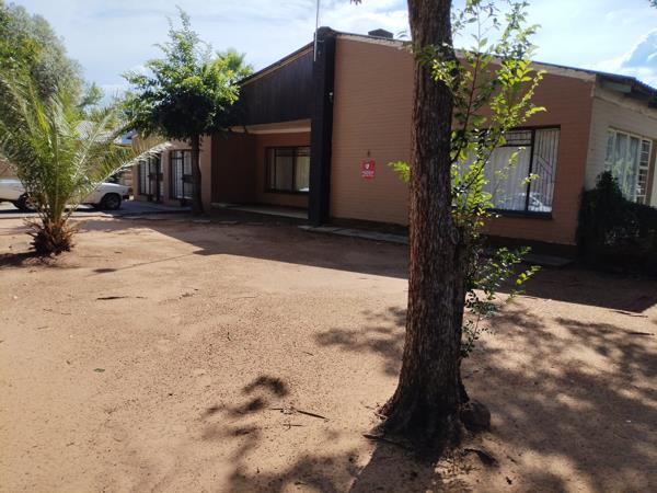 6 Bedroom House