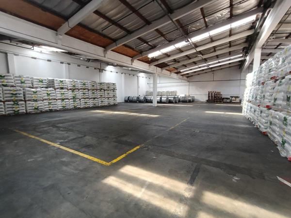 1 105  m² Industrial space