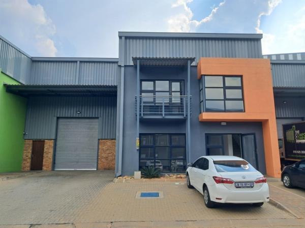 453  m² Industrial space