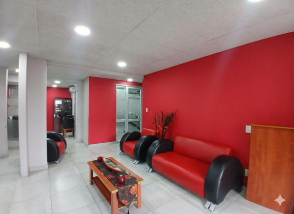 170  m² Commercial space