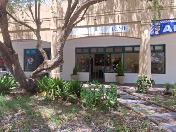 70  m² Commercial space