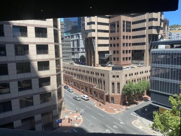 64  m² Commercial space