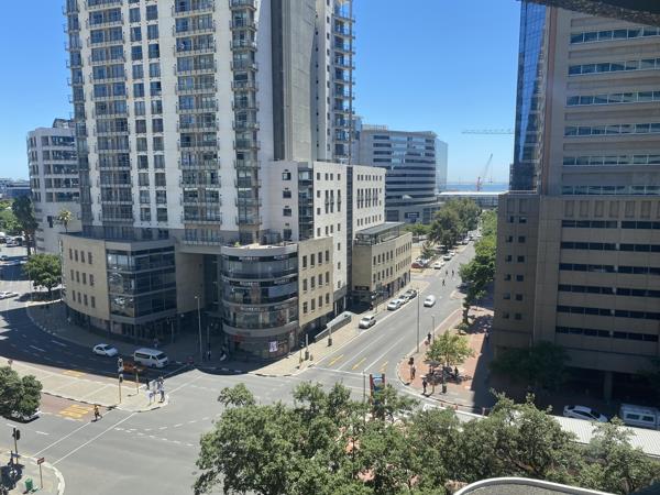 471  m² Commercial space