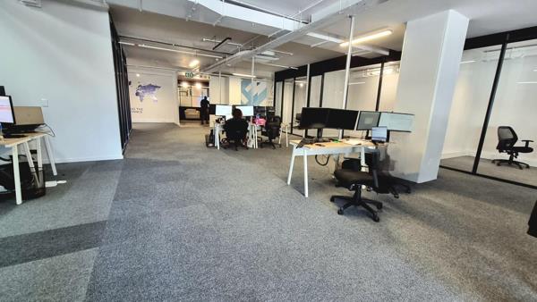 399  m² Office Space