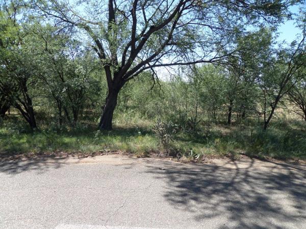 954 m² Land