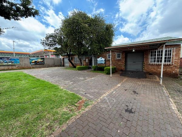 214  m² Commercial space