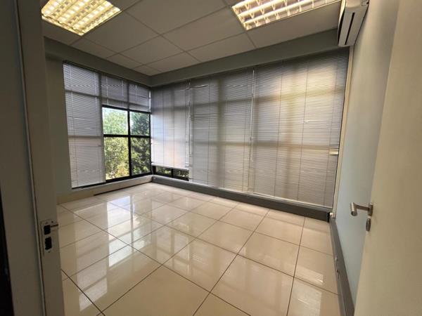 483  m² Commercial space