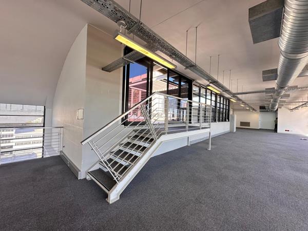 594 m² Commercial space