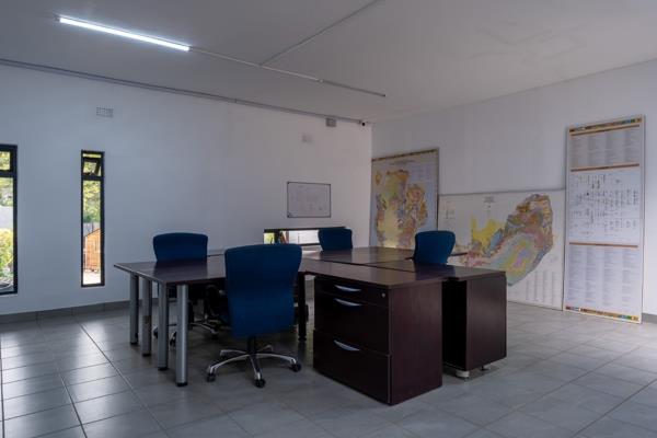 80 m² Commercial space