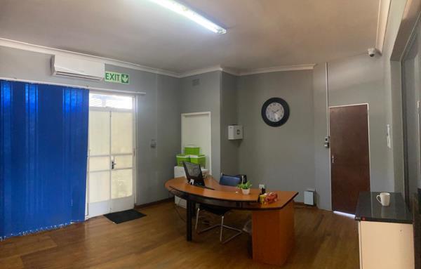 411  m² Office Space