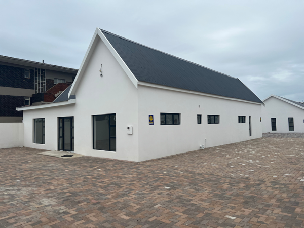 200 m² Commercial space