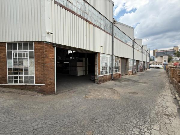 1 150  m² Industrial space