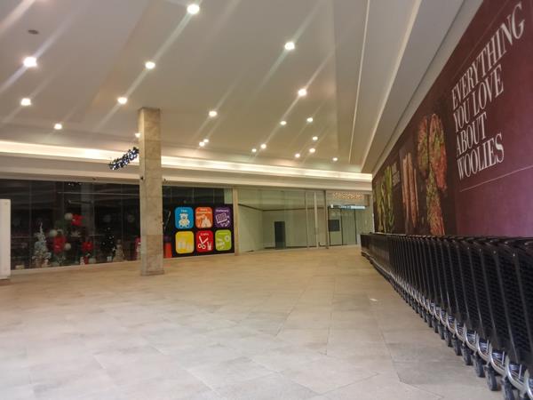 72  m² Commercial space